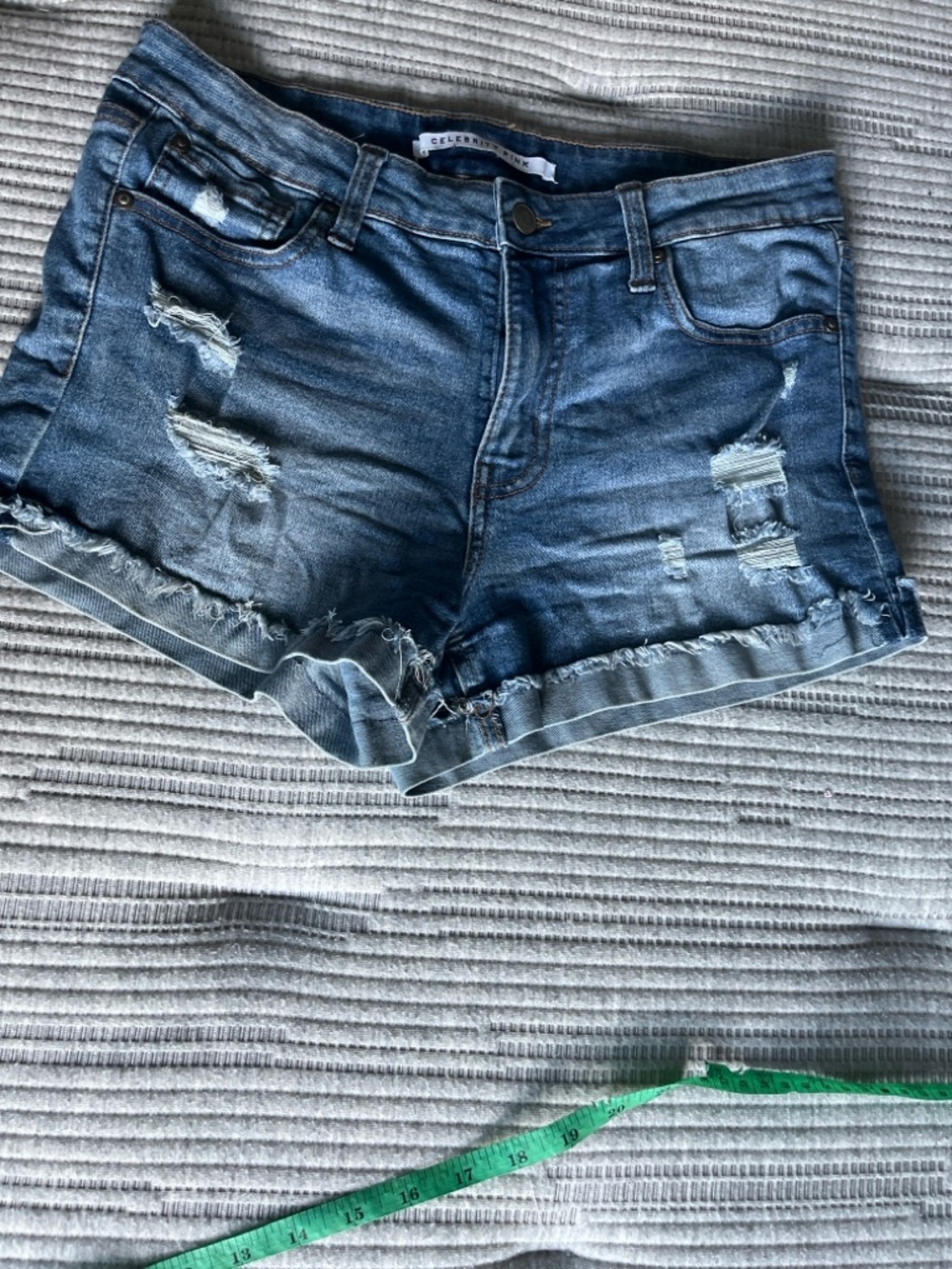 Celebrity Pink Distressed Denim Shorts Women size S, High Waisted Frayed Hem.